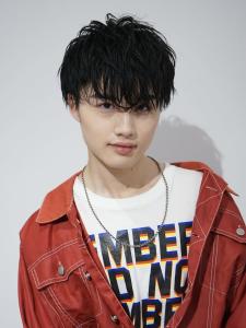 メンズヘア整形スパイラルパーマ波巻きツイストメンズパーマ髪型 - メンズヘア整形サロン GOALD 渋谷神南掲載