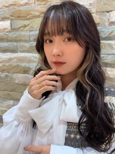 インナーカラー　顔周りレイヤー　ロング - HAIR MAKE age 天神西通り店掲載