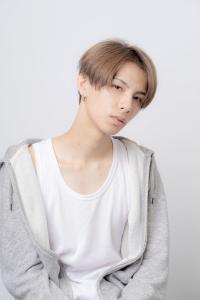 メンズヘア整形スパイラルパーマ波巻きツイストメンズパーマ髪型 - メンズヘア整形サロン GOALD 渋谷神南掲載