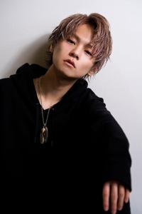メンズヘア整形スパイラルパーマ波巻きツイストメンズパーマ髪型 - メンズヘア整形サロン GOALD 渋谷神南掲載