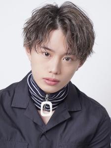 メンズヘア整形スパイラルパーマ波巻きツイストメンズパーマ髪型 - メンズヘア整形サロン GOALD 渋谷神南掲載