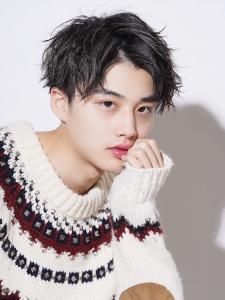 メンズヘア整形スパイラルパーマ波巻きツイストメンズパーマ髪型 - メンズヘア整形サロン GOALD 渋谷神南掲載