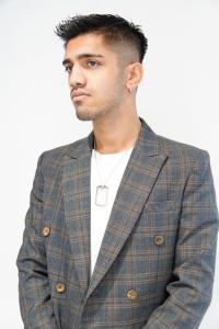 メンズヘア整形スパイラルパーマ波巻きツイストメンズパーマ髪型 - メンズヘア整形サロン GOALD 渋谷神南掲載