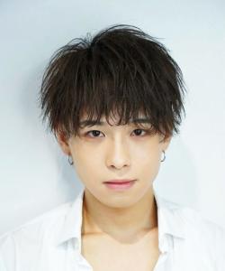 メンズヘア整形スパイラルパーマ波巻きツイストメンズパーマ髪型 - メンズヘア整形サロン GOALD 渋谷神南掲載