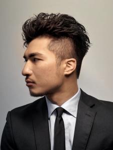 メンズヘア整形スパイラルパーマ波巻きツイストメンズパーマ髪型 - メンズヘア整形サロン GOALD 渋谷神南掲載