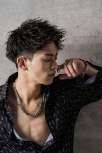 メンズヘア整形スパイラルパーマ波巻きツイストメンズパーマ髪型 - メンズヘア整形サロン GOALD 渋谷神南掲載