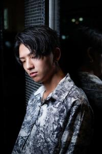 メンズヘア整形スパイラルパーマ波巻きツイストメンズパーマ髪型 - メンズヘア整形サロン GOALD 渋谷神南掲載