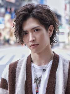 メンズヘア整形スパイラルパーマ波巻きツイストメンズパーマ髪型 - メンズヘア整形サロン GOALD 渋谷神南掲載