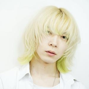 メンズヘア整形スパイラルパーマ波巻きツイストメンズパーマ髪型 - メンズヘア整形サロン GOALD 渋谷神南掲載