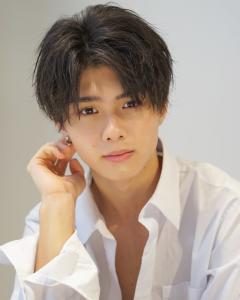 メンズヘア整形スパイラルパーマ波巻きツイストメンズパーマ髪型 - メンズヘア整形サロン GOALD 渋谷神南掲載