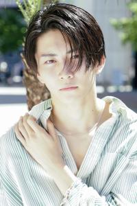メンズヘア整形スパイラルパーマ波巻きツイストメンズパーマ髪型 - メンズヘア整形サロン GOALD 渋谷神南掲載
