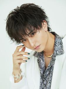 メンズヘア整形スパイラルパーマ波巻きツイストメンズパーマ髪型 - メンズヘア整形サロン GOALD 渋谷神南掲載