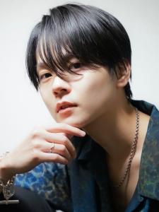 メンズヘア整形スパイラルパーマ波巻きツイストメンズパーマ髪型 - メンズヘア整形サロン GOALD 渋谷神南掲載