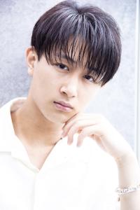 メンズヘア整形スパイラルパーマ波巻きツイストメンズパーマ髪型 - メンズヘア整形サロン GOALD 渋谷神南掲載