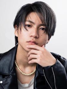 メンズヘア整形スパイラルパーマ波巻きツイストメンズパーマ髪型 - メンズヘア整形サロン GOALD 渋谷神南掲載