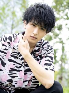 メンズヘア整形スパイラルパーマ波巻きツイストメンズパーマ髪型 - メンズヘア整形サロン GOALD 渋谷神南掲載