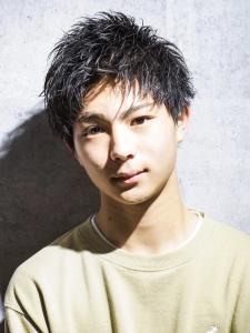 メンズヘア整形スパイラルパーマ波巻きツイストメンズパーマ髪型 - メンズヘア整形サロン GOALD 渋谷神南掲載