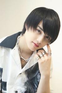 メンズヘア整形スパイラルパーマ波巻きツイストメンズパーマ髪型 - メンズヘア整形サロン GOALD 渋谷神南掲載