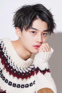 メンズヘア整形スパイラルパーマ波巻きツイストメンズパーマ髪型 - メンズヘア整形サロン GOALD 渋谷神南掲載