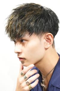 メンズヘア整形スパイラルパーマ波巻きツイストメンズパーマ髪型 - メンズヘア整形サロン GOALD 渋谷神南掲載
