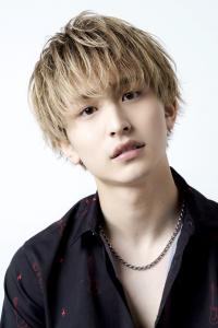 メンズヘア整形スパイラルパーマ波巻きツイストメンズパーマ髪型 - メンズヘア整形サロン GOALD 渋谷神南掲載