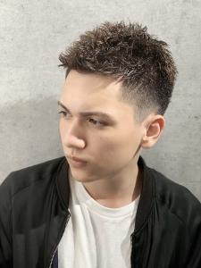メンズヘア整形スパイラルパーマ波巻きツイストメンズパーマ髪型 - メンズヘア整形サロン GOALD 渋谷神南掲載