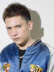 メンズヘア整形スパイラルパーマ波巻きツイストメンズパーマ髪型 - メンズヘア整形サロン GOALD 渋谷神南掲載