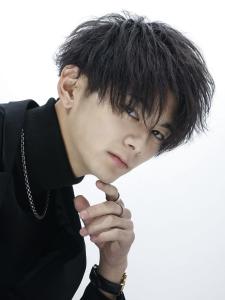 メンズヘア整形スパイラルパーマ波巻きツイストメンズパーマ髪型 - メンズヘア整形サロン GOALD 渋谷神南掲載