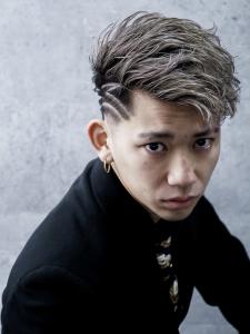 メンズヘア整形スパイラルパーマ波巻きツイストメンズパーマ髪型 - メンズヘア整形サロン GOALD 渋谷神南掲載