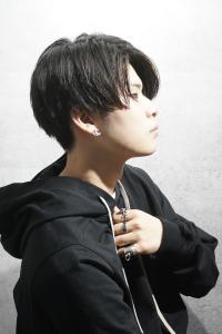 メンズヘア整形スパイラルパーマ波巻きツイストメンズパーマ髪型 - メンズヘア整形サロン GOALD 渋谷神南掲載