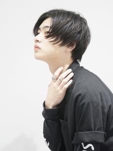 メンズヘア整形スパイラルパーマ波巻きツイストメンズパーマ髪型 - メンズヘア整形サロン GOALD 渋谷神南掲載