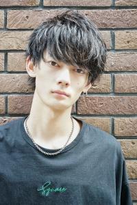 メンズヘア整形スパイラルパーマ波巻きツイストメンズパーマ髪型 - メンズヘア整形サロン GOALD 渋谷神南掲載