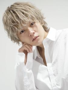 メンズヘア整形スパイラルパーマ波巻きツイストメンズパーマ髪型 - メンズヘア整形サロン GOALD 渋谷神南掲載