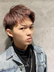 メンズヘア整形スパイラルパーマ波巻きツイストメンズパーマ髪型 - メンズヘア整形サロン GOALD 渋谷神南掲載