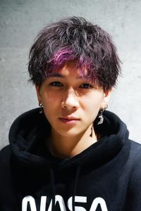 メンズヘア整形スパイラルパーマ波巻きツイストメンズパーマ髪型 - メンズヘア整形サロン GOALD 渋谷神南掲載
