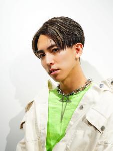 メンズヘア整形スパイラルパーマ波巻きツイストメンズパーマ髪型 - メンズヘア整形サロン GOALD 渋谷神南掲載
