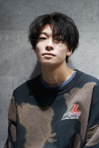 メンズヘア整形スパイラルパーマ波巻きツイストメンズパーマ髪型 - メンズヘア整形サロン GOALD 渋谷神南掲載