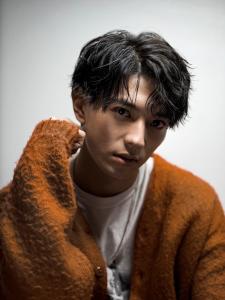 メンズヘア整形スパイラルパーマ波巻きツイストメンズパーマ髪型 - メンズヘア整形サロン GOALD 渋谷神南掲載