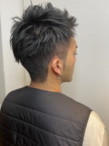 スパイキーツーブロックショート - Laraca掲載