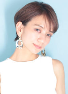 大人小顔美髪イメチェンピンクブラウン切りっぱなしボブショート - INCEPTION  GINZA 銀座掲載