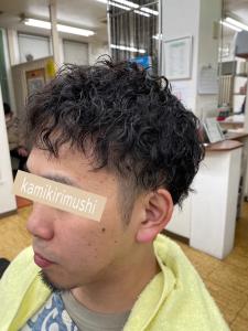 ツイストスパイラルパーマ - CUT CLUB 髪切虫掲載