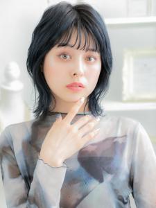 ブルーグレージュ小顔透け感ミディアムウルフ　ニュアンスカラー - mod's hair【モッズヘア】越谷/越谷西口店掲載