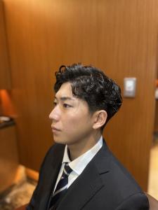 大人ビジネスウェーブパーマ〈理容室〉 - ヘアーモードキクチ 銀座店掲載