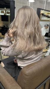 切りっぱなしボブ エアリーロング 美髪 ピンクブラウン - ARCANA 明治神宮前 表参道 原宿掲載