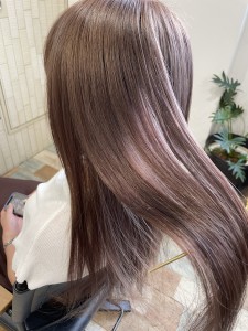 ワンブリーチのミルクティーベージュ - AUFES 福島店掲載