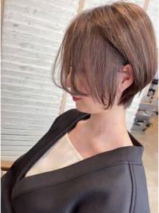 くびれブラウンショートヘア - tipi hair salon 香椎・千早掲載