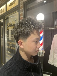フェードカット×金メッシュ - ヒロ銀座 大阪本店掲載
