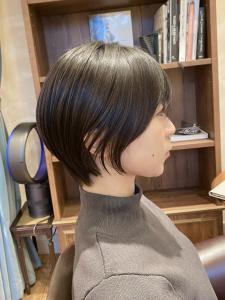 骨格を綺麗に見せる大人美人ショート - TYCHE掲載