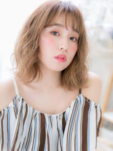 シフォン無造作カール♪外国人風小顔ボブディ　ハイトーンカラー - mod's hair 越谷西口店【モッズヘア】掲載