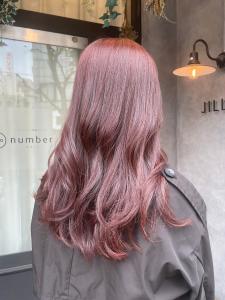 丸型卵形レイヤーカットエアリーロング美髪ピンクブラウン立川 - N° jillva 立川掲載